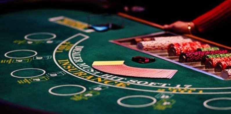 Điểm mạnh và điểm yếu của Baccarat 77win so với những nhà cái khác